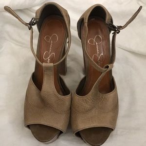 Jessica Simpson Dany platform heels 36 tan